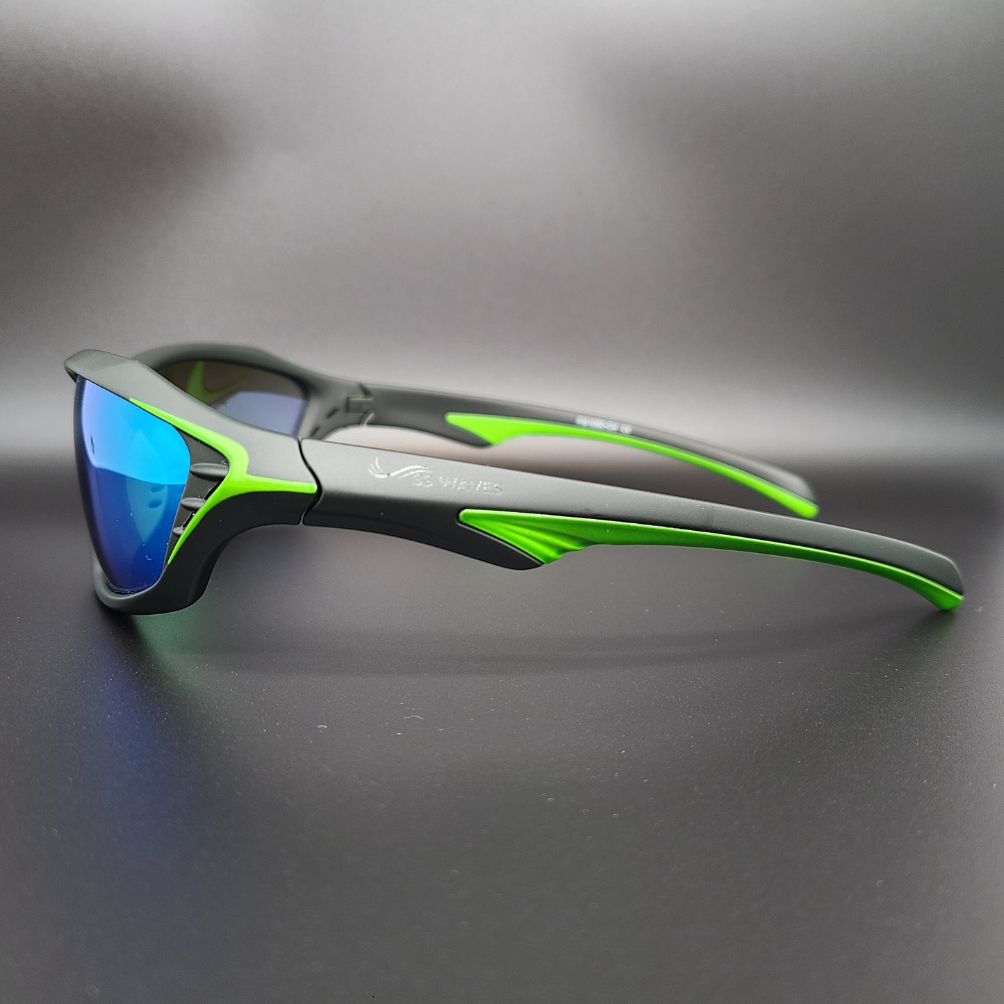 *NEW* TIDAL WAVES - GREEN
